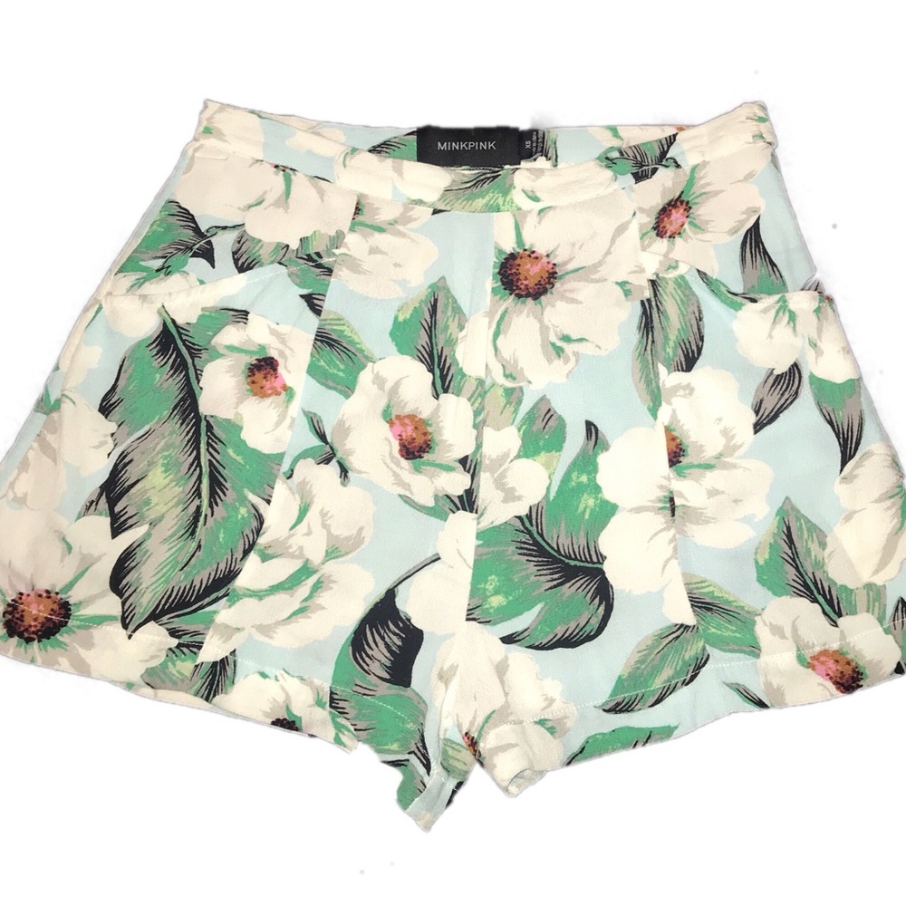 MINKPINK Floral Shorts, Size XS, EUC